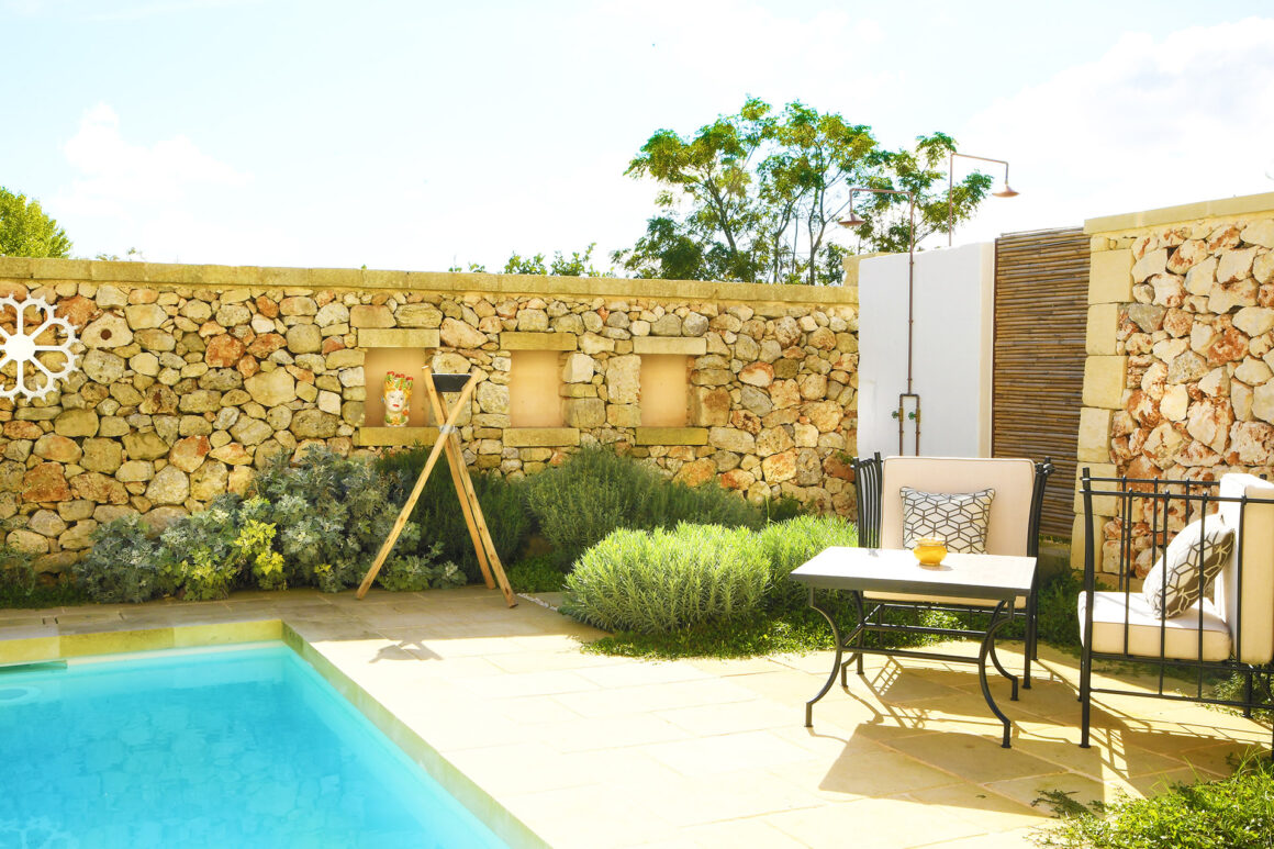 Masseria Corte degli Aromi Otranto suite lavanda giardino