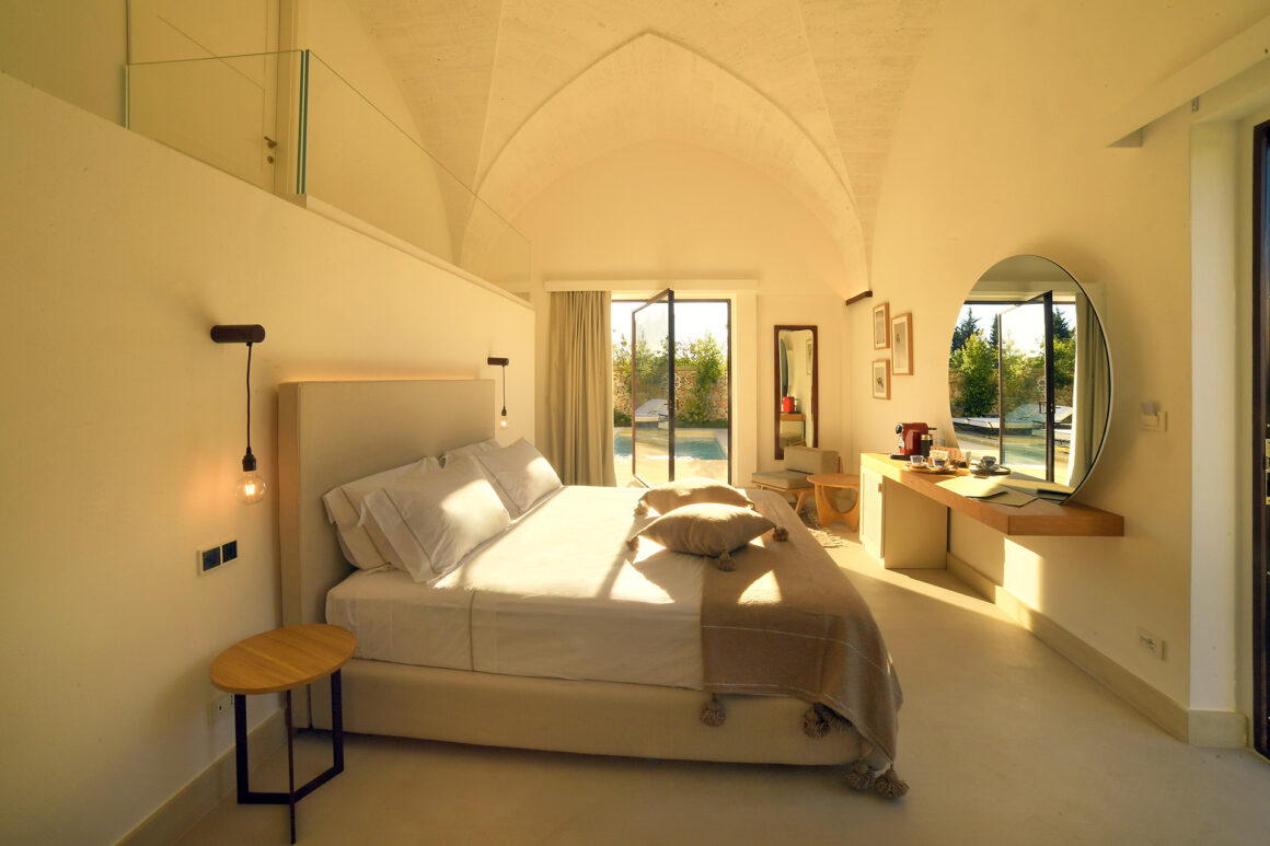 Masseria Corte degli Aromi Otranto suite origano letto